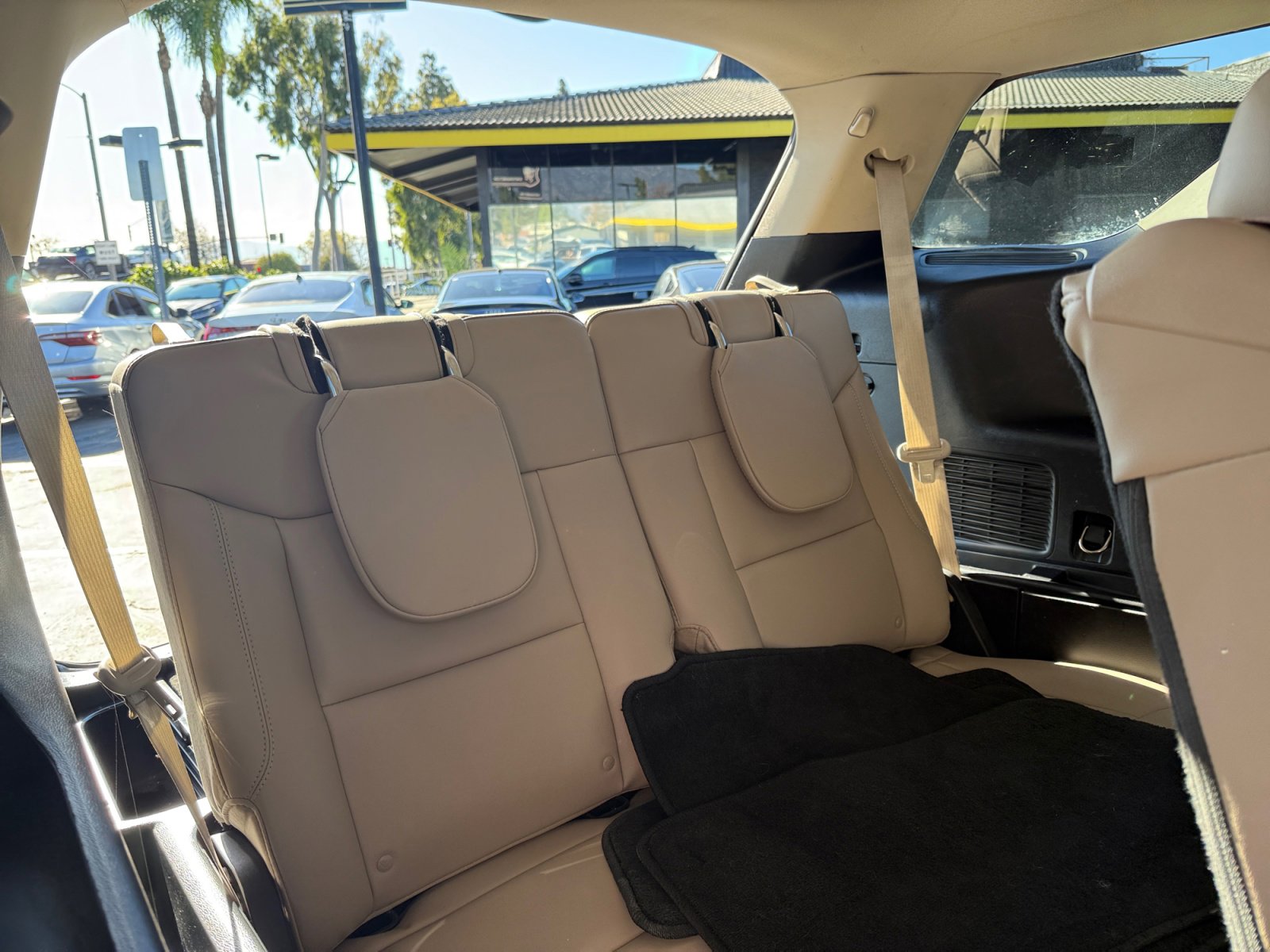 Used 2023 Ford Explorer XLT w/ Equipment Group 202A image 18