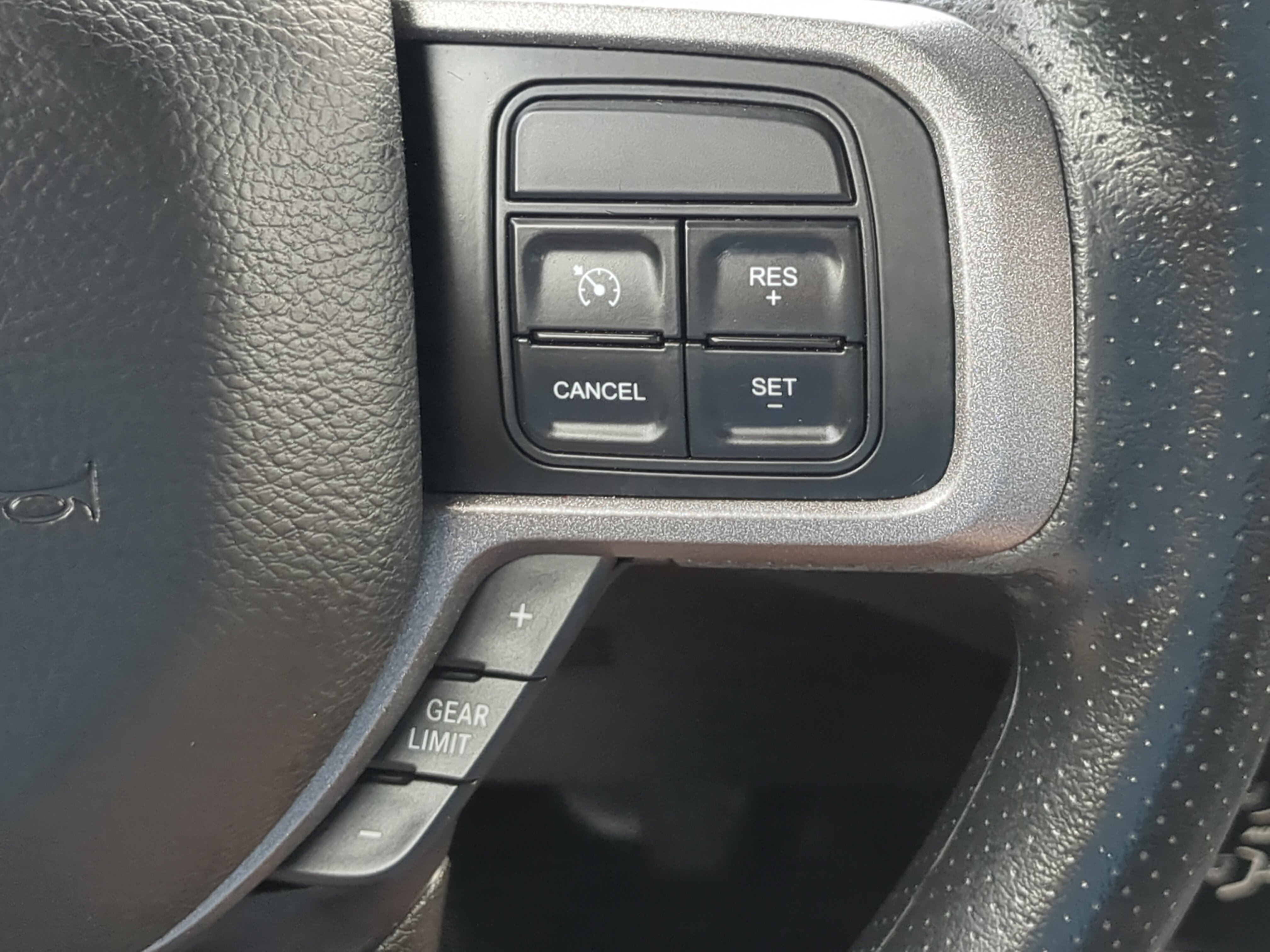 Used 2022 RAM 5500 Tradesman w/ Chrome Appearance Group RWD image 21