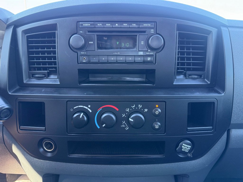 Used 2008 Dodge Ram 1500 Truck ST image 29