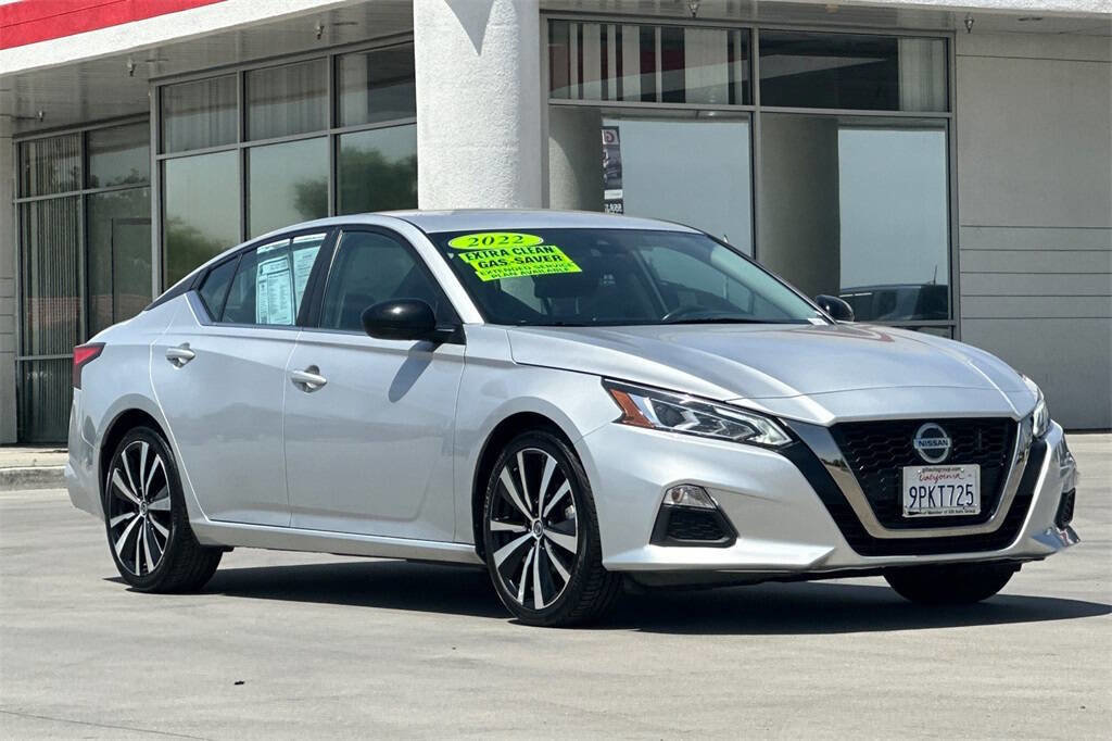 Used 2022 Nissan Altima 2.5 SR image 8