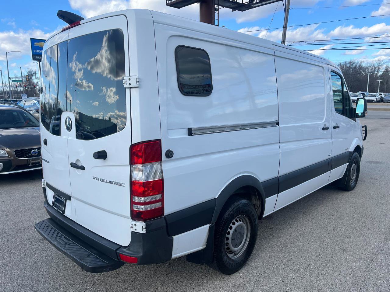 Used 2015 Mercedes-Benz Sprinter 2500 image 5