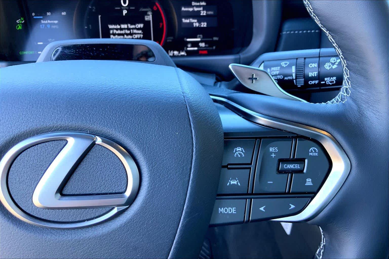 Used 2026 Lexus LX 700h Luxury w/ Accessory Package (Z1) AWD/4WD image 25