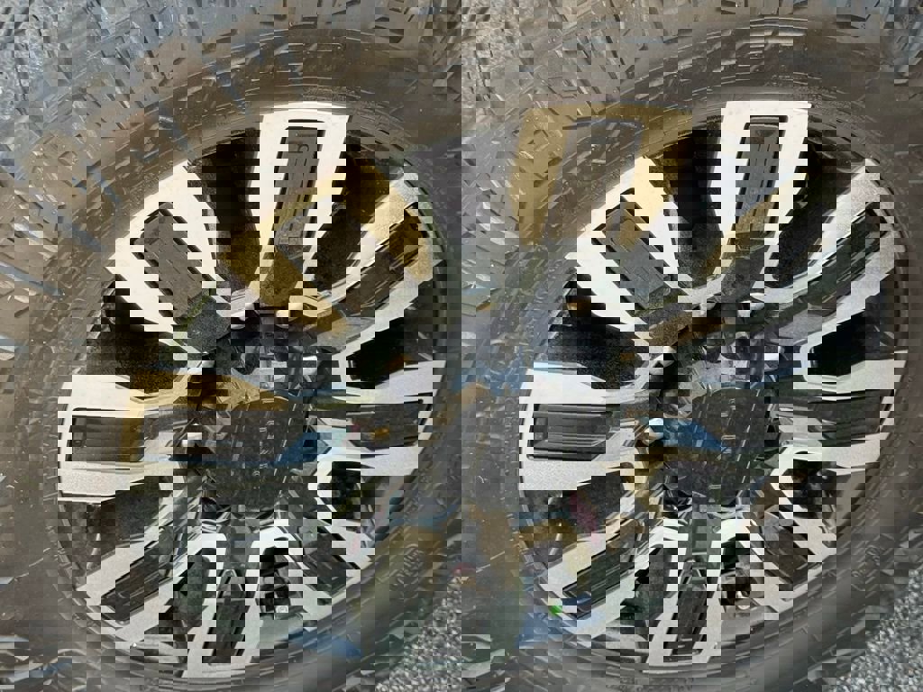 Used 2024 GMC Sierra 2500 Denali Ultimate image 16