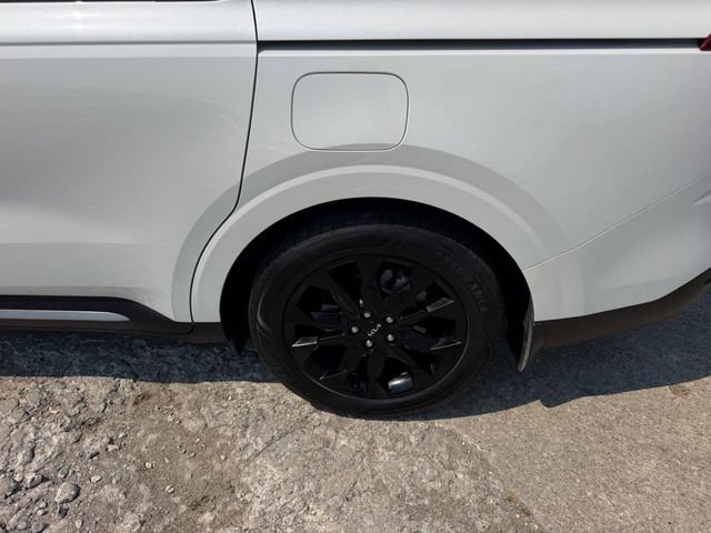 Certified 2024 Kia Carnival SX Prestige FWD image 7