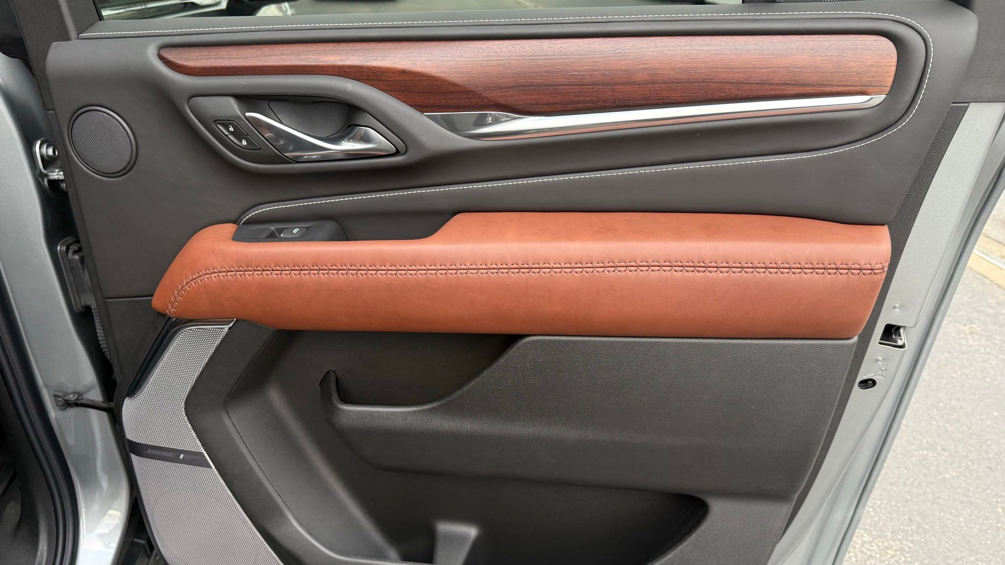 Used 2024 GMC Yukon XL Denali Ultimate image 25