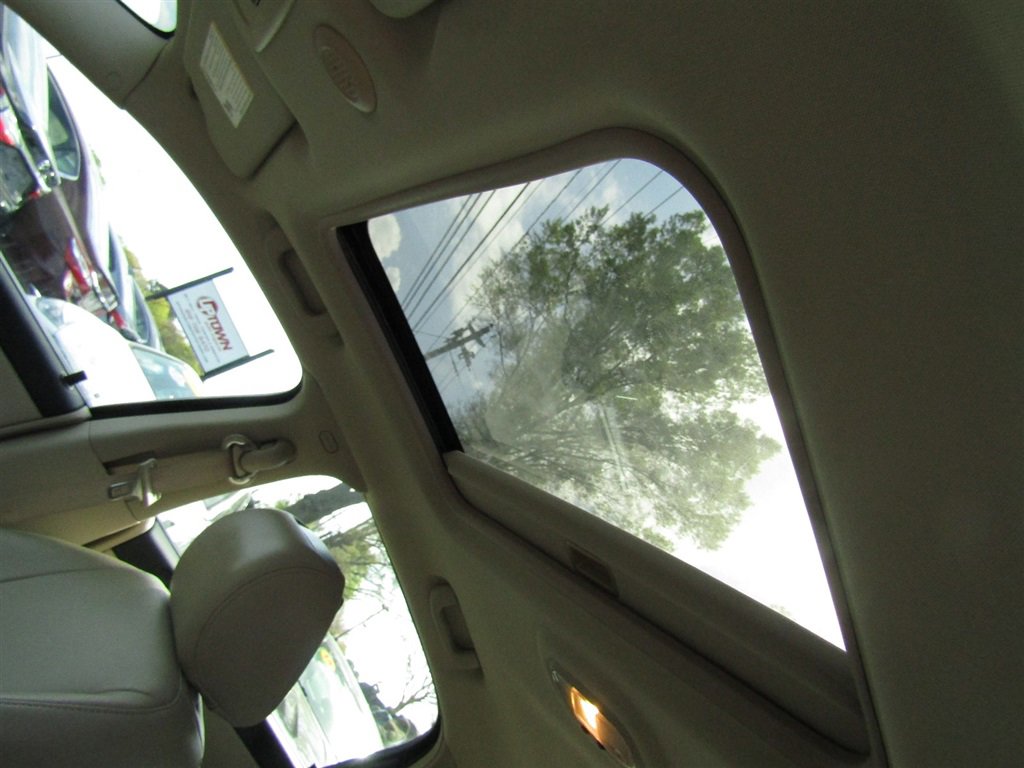 Used 2009 Chevrolet Impala LTZ image 13