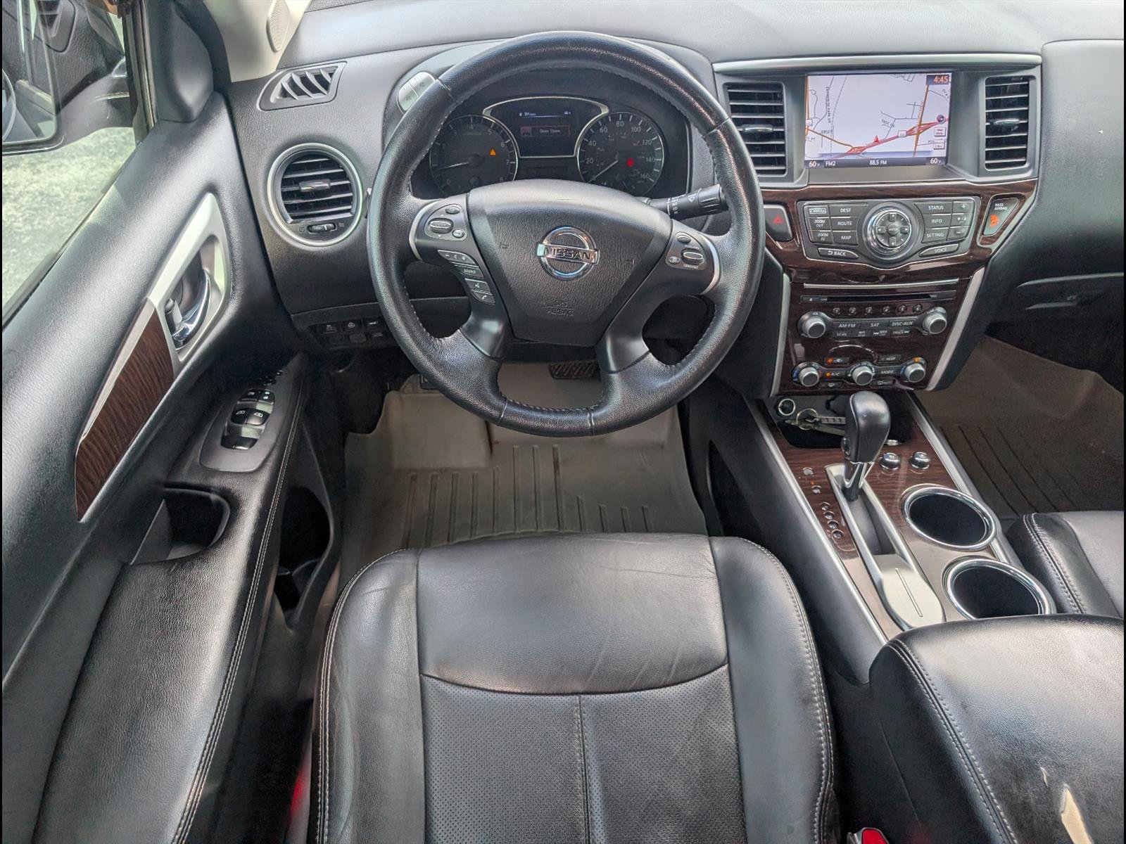 Used 2014 Nissan Pathfinder Platinum w/ Platinum Premium Package FWD image 10