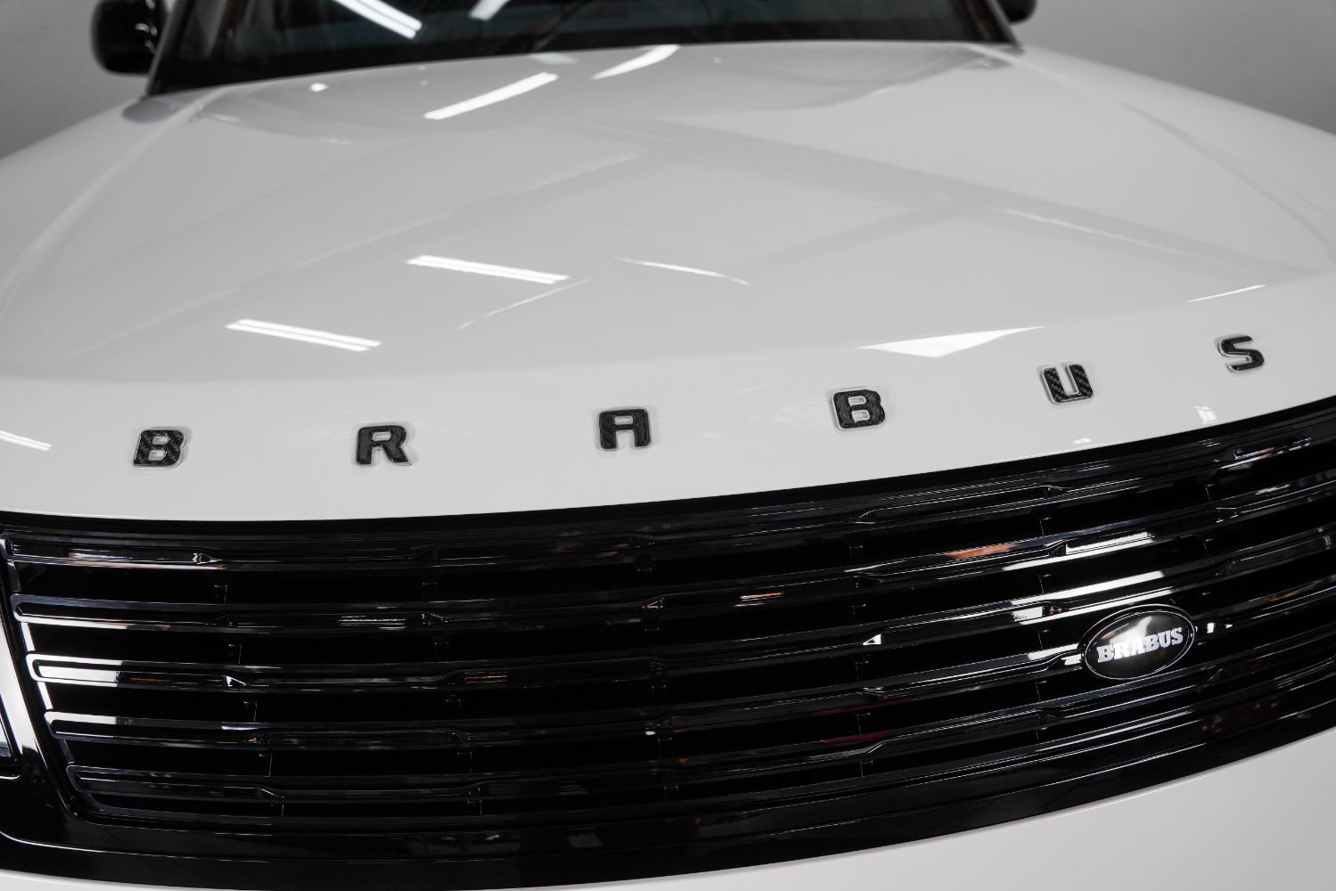 Used 2025 Land Rover Range Rover SE image 13
