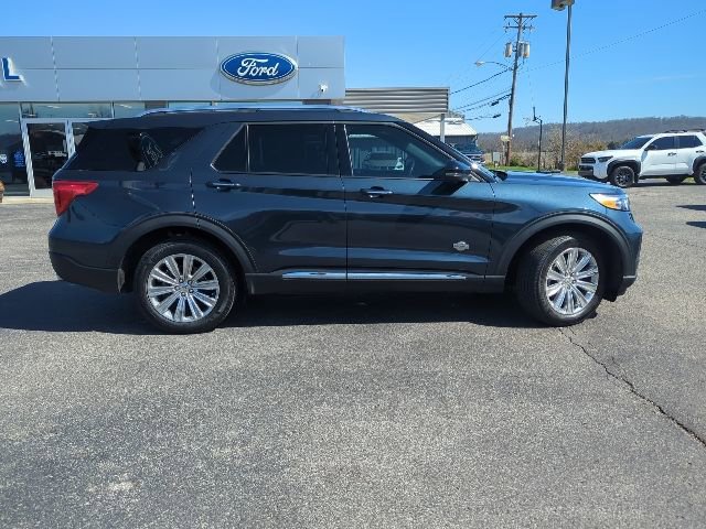 Used 2023 Ford Explorer King Ranch w/ Technology Package image 9