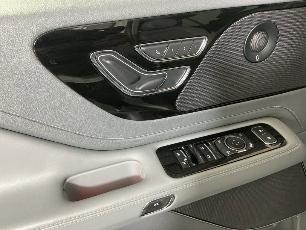 Used 2020 Lincoln Aviator Reserve image 18