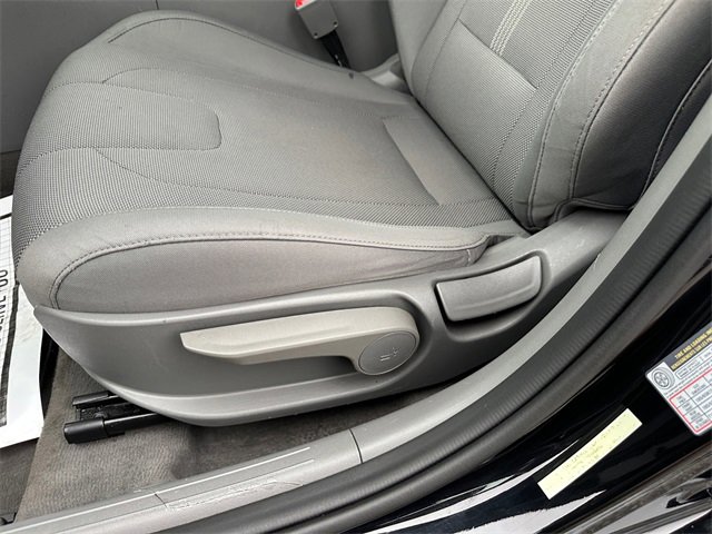 Used 2021 Hyundai Elantra SE image 20