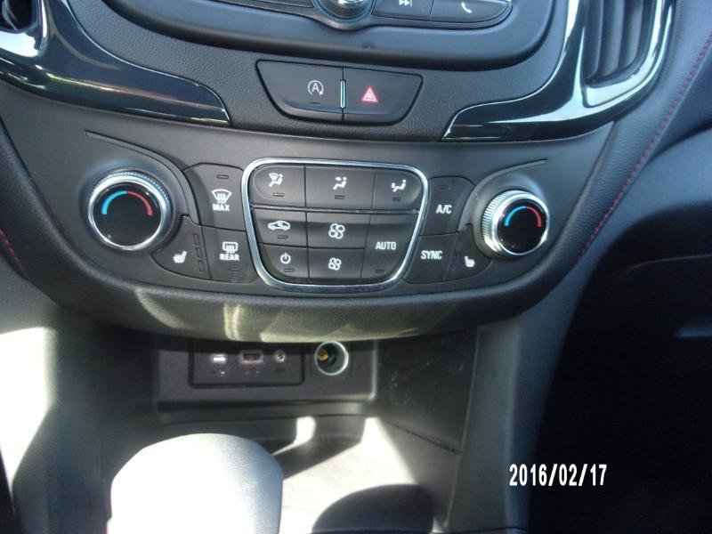Used 2022 Chevrolet Equinox RS image 17