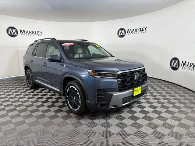 Certified 2026 Honda Pilot Touring image 1