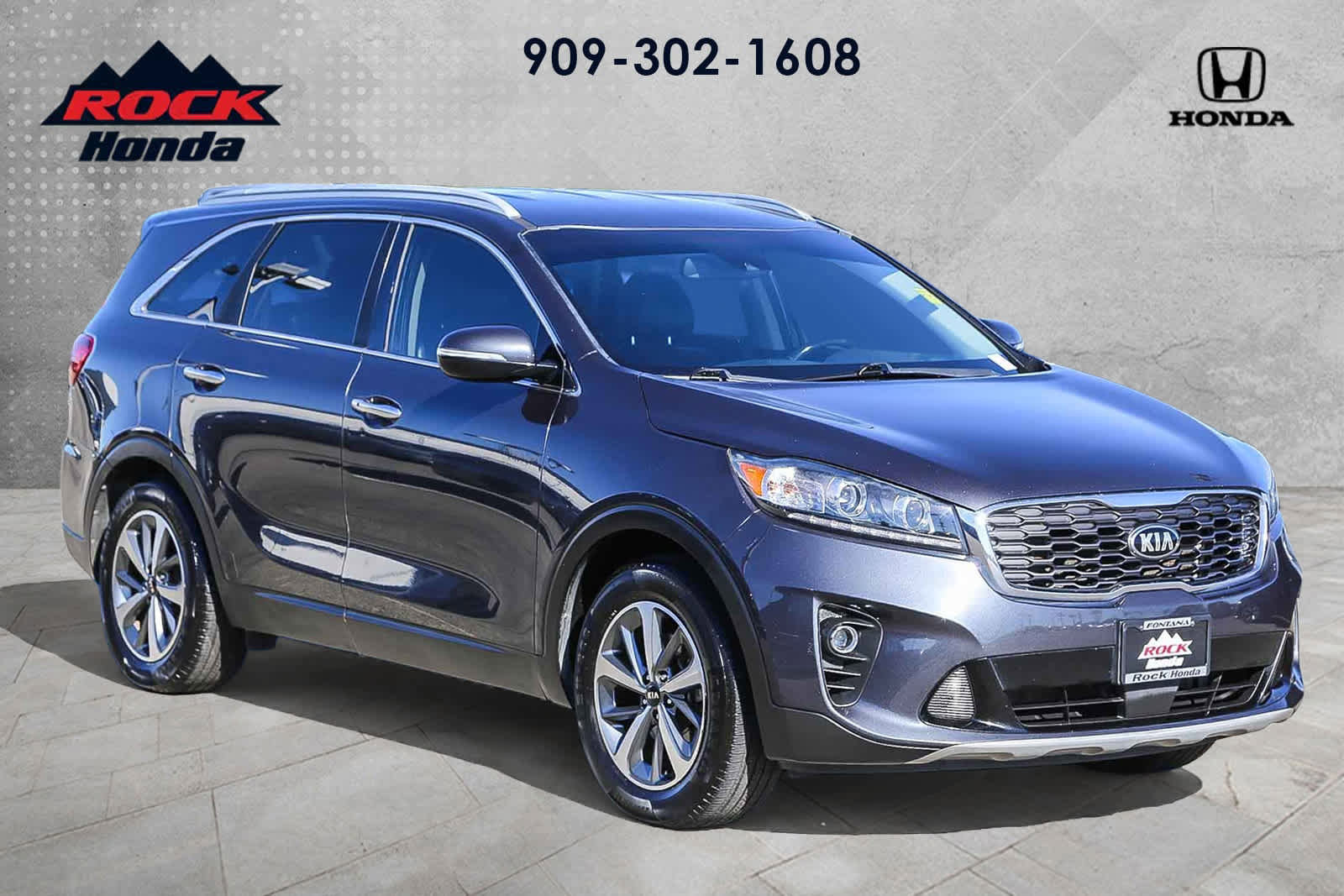 Used 2019 Kia Sorento EX image 3