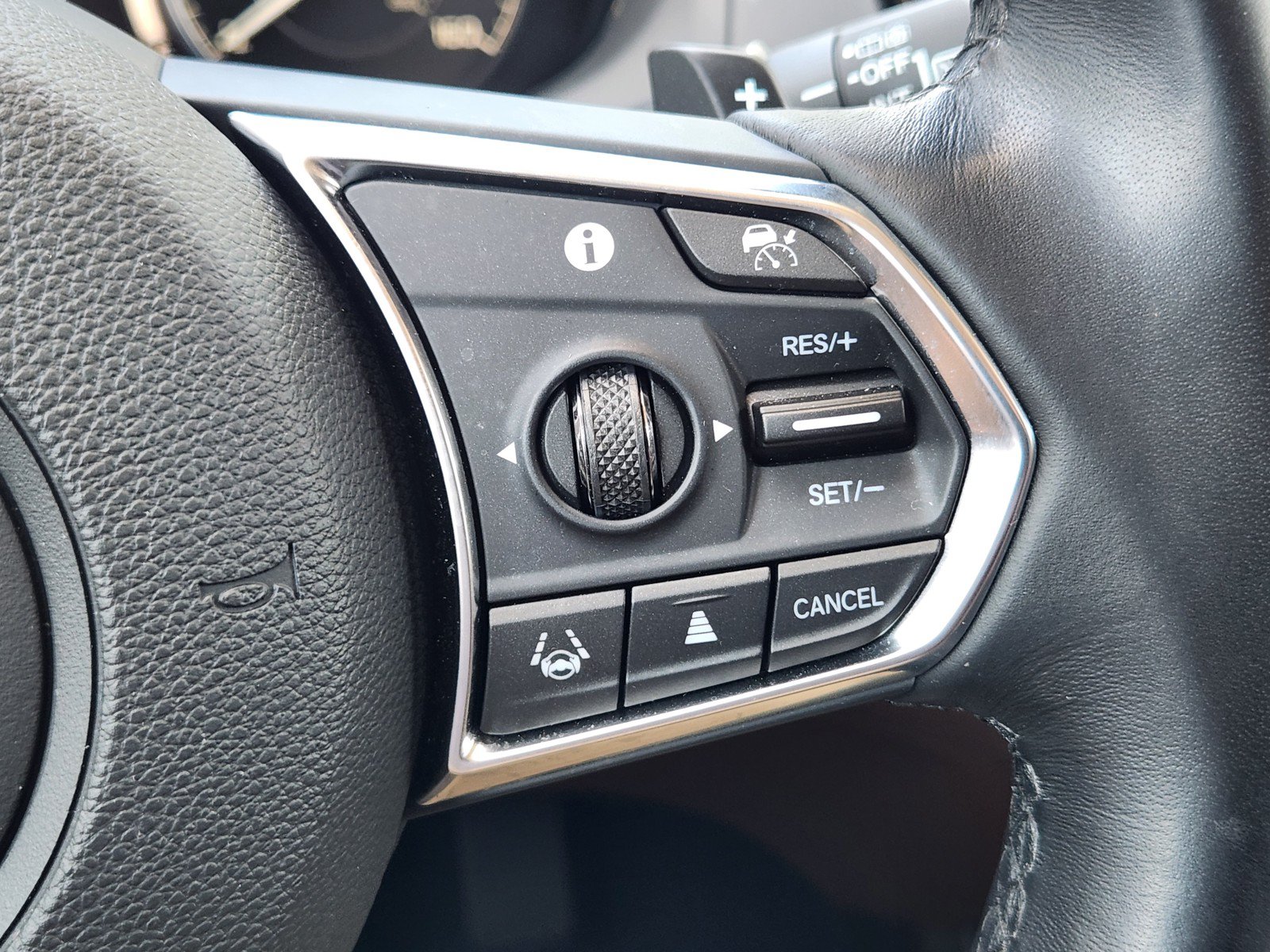 Used 2023 Acura RDX w/ Technology Package AWD/4WD image 24