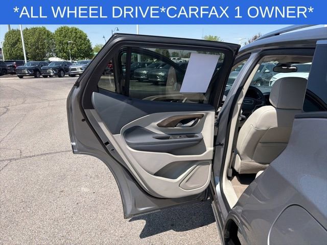 Used 2023 GMC Terrain Denali w/ Denali Premium Package AWD/4WD image 28