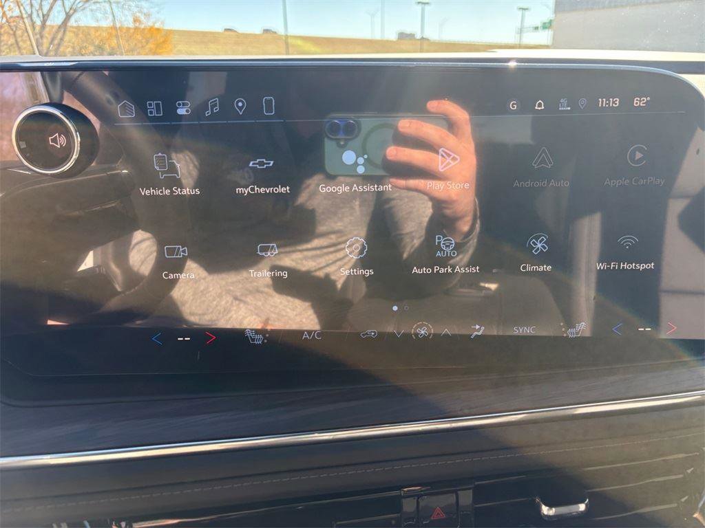 New 2026 Chevrolet Suburban LT w/ Comfort Package image 17