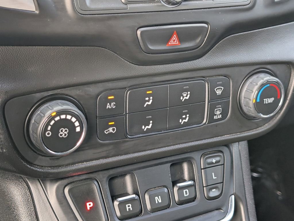Used 2019 GMC Terrain SLE FWD image 28