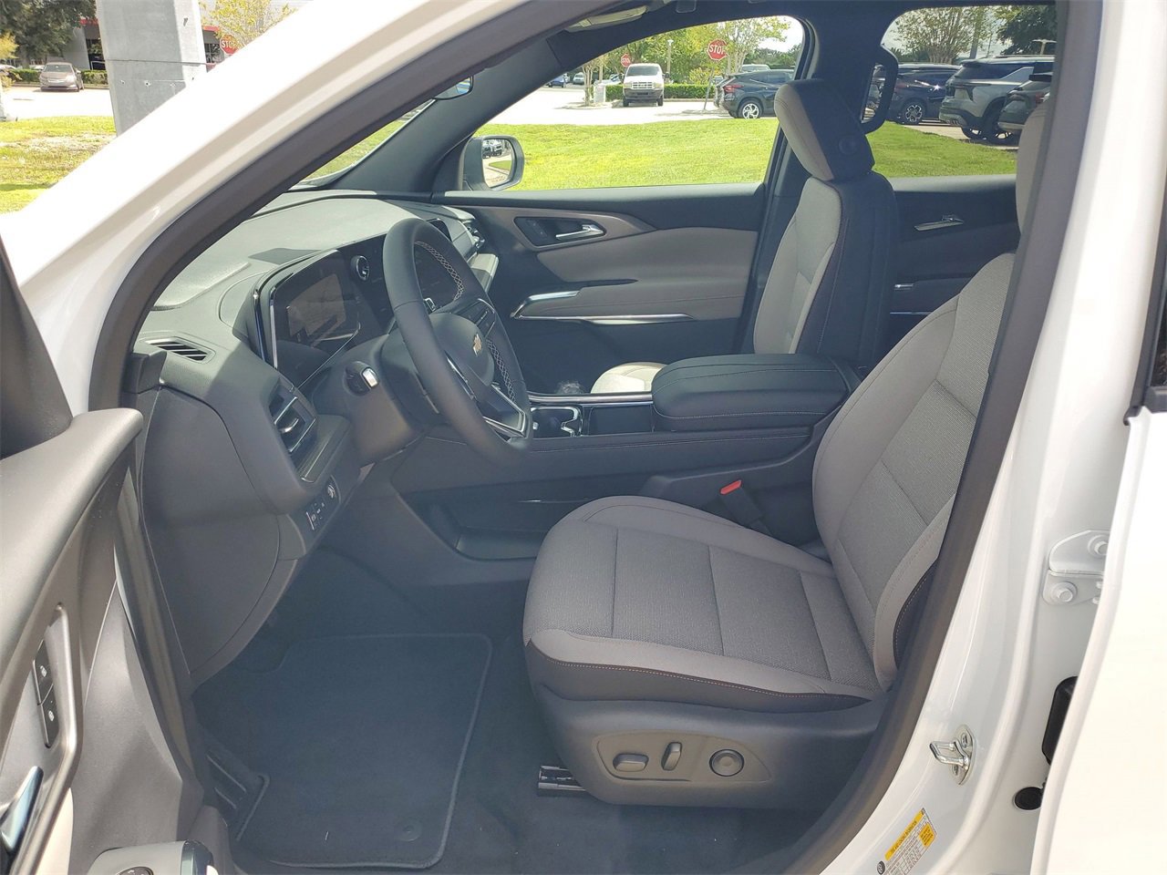 New 2026 Chevrolet Traverse LT image 19