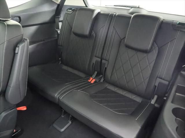 New 2026 Volkswagen Atlas SEL Premium R-Line image 24