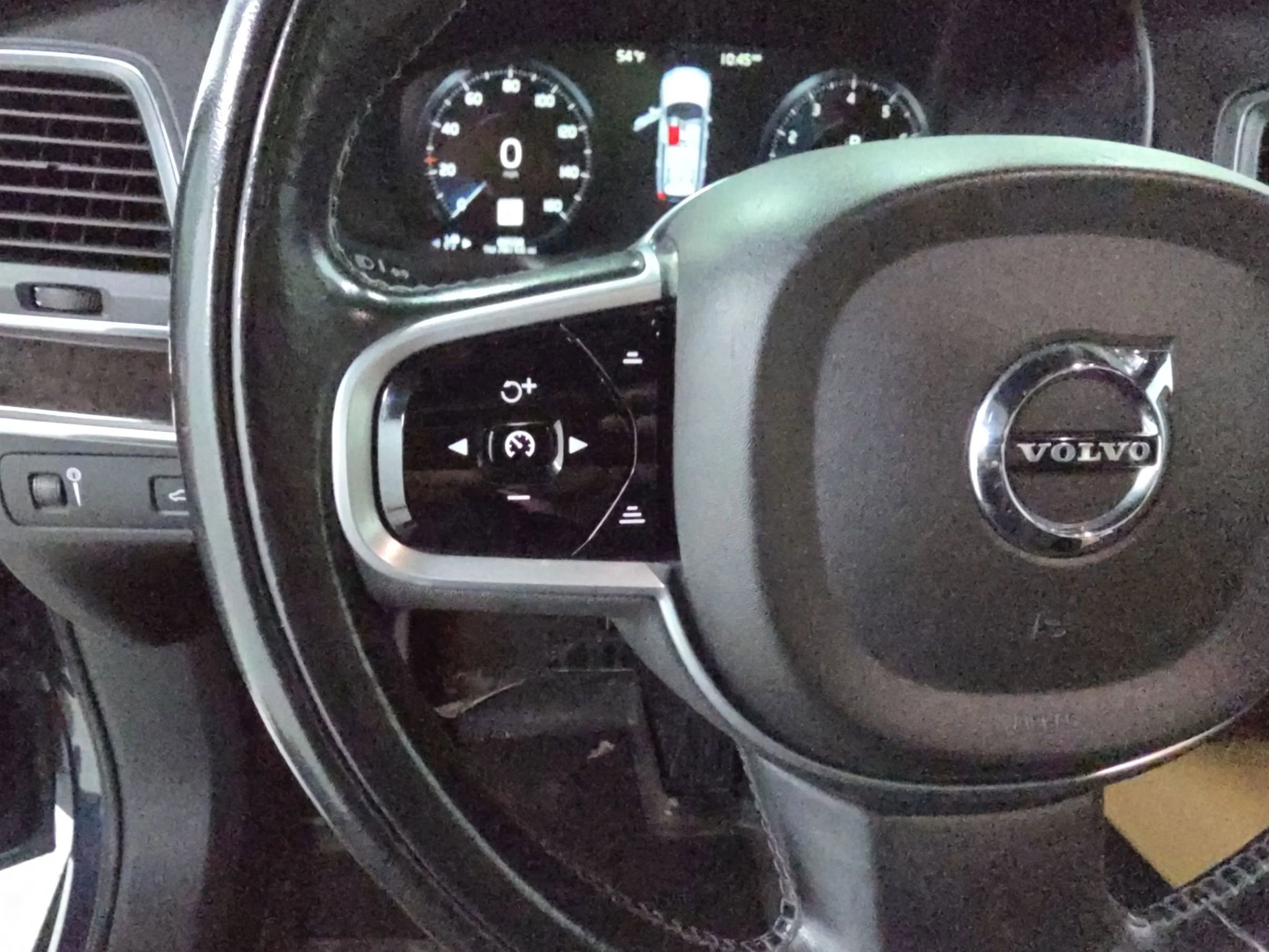 Used 2019 Volvo XC90 T6 Momentum w/ Advanced Package image 30