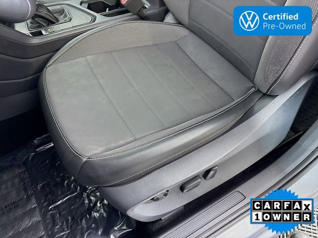 Certified 2022 Volkswagen Taos SE w/ Panoramic Sunroof Package image 19