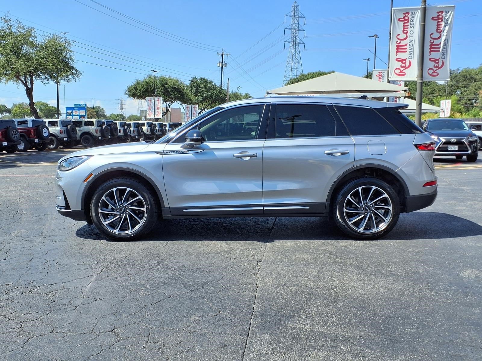 Used 2023 Lincoln Corsair FWD w/ Equipment Group 101A image 9