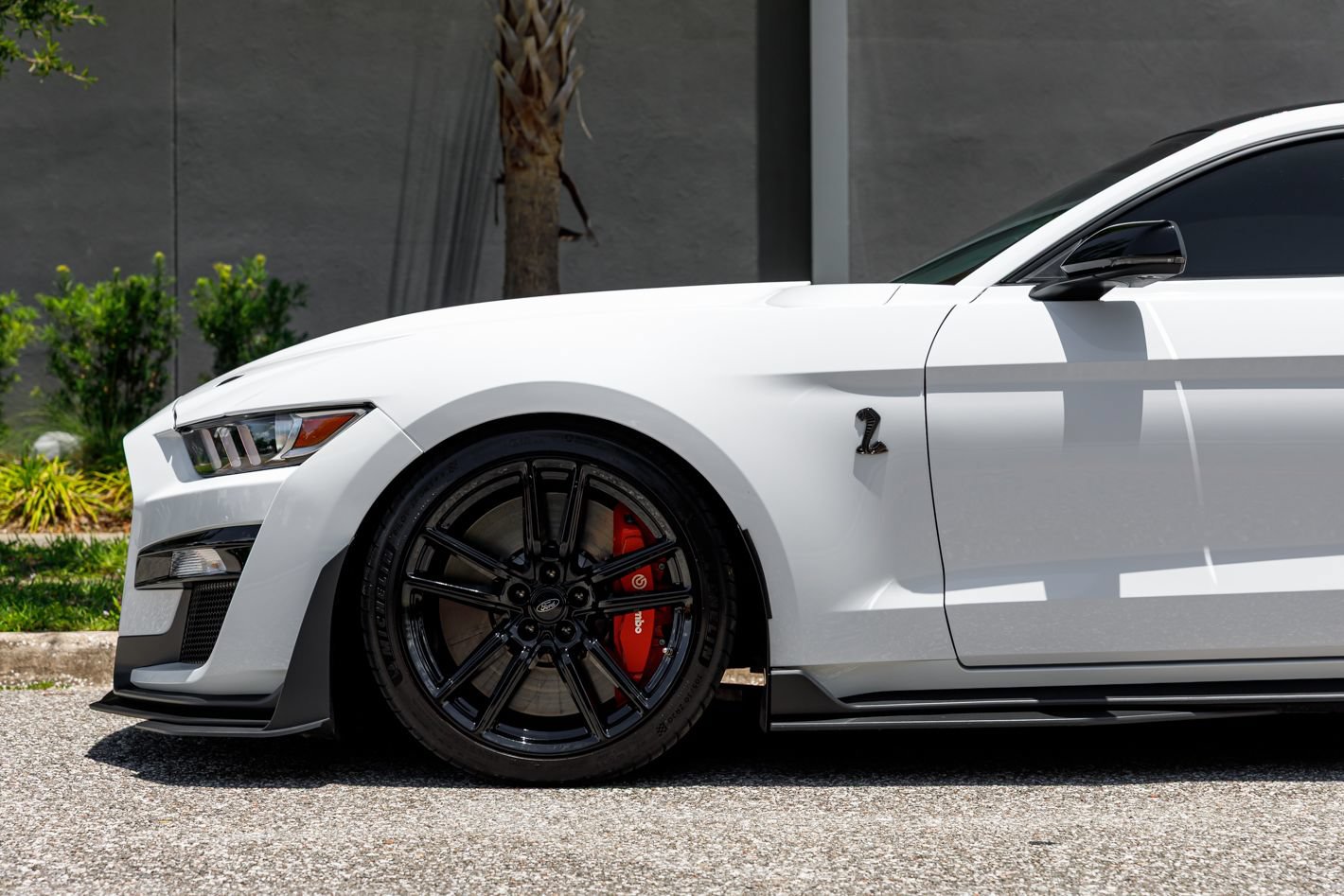 Used 2022 Ford Mustang Shelby GT500 w/ Technology Package RWD image 29