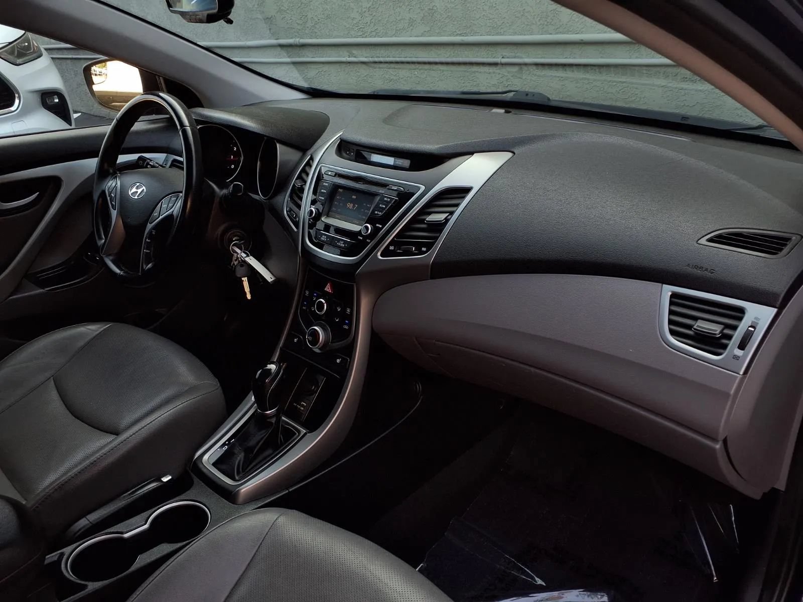 Used 2014 Hyundai Elantra Limited FWD image 21