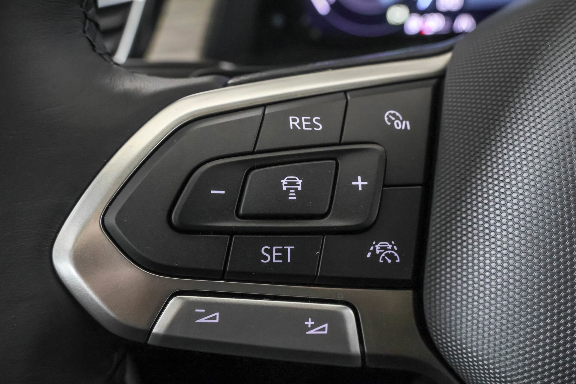 New 2026 Volkswagen Atlas SEL Premium R-Line image 24