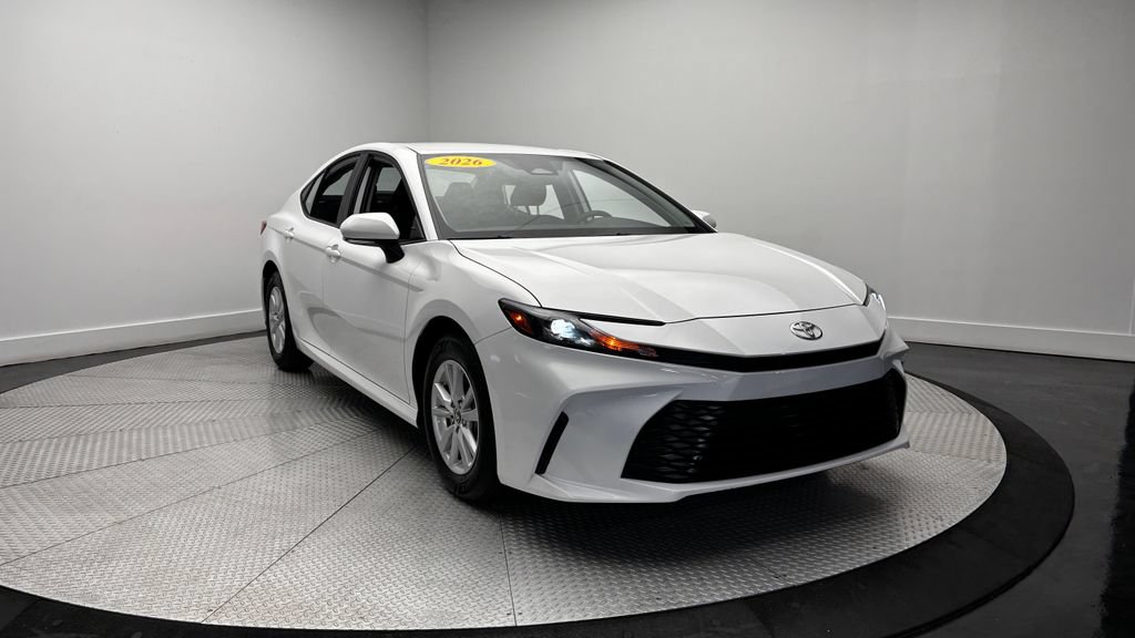 Used 2026 Toyota Camry LE FWD image 32