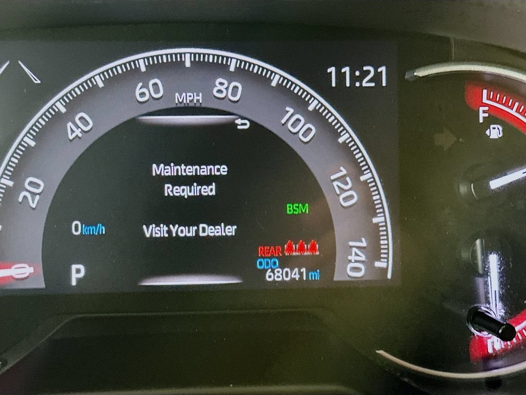Used 2019 Toyota RAV4 Limited w/ Cold Weather Package AWD/4WD image 15