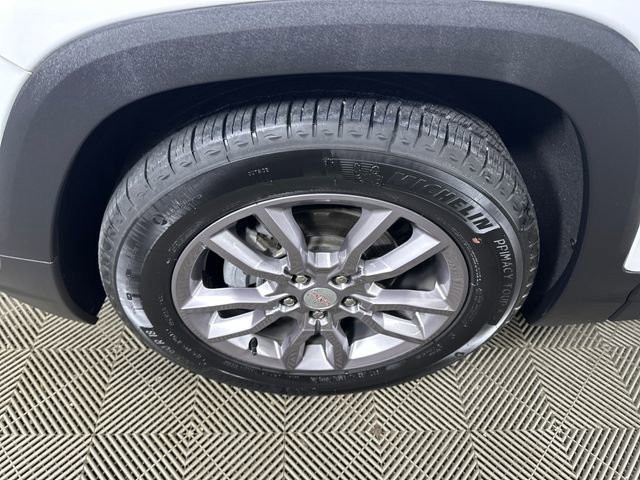 Used 2023 GMC Terrain SLT w/ Infotainment Package II image 10