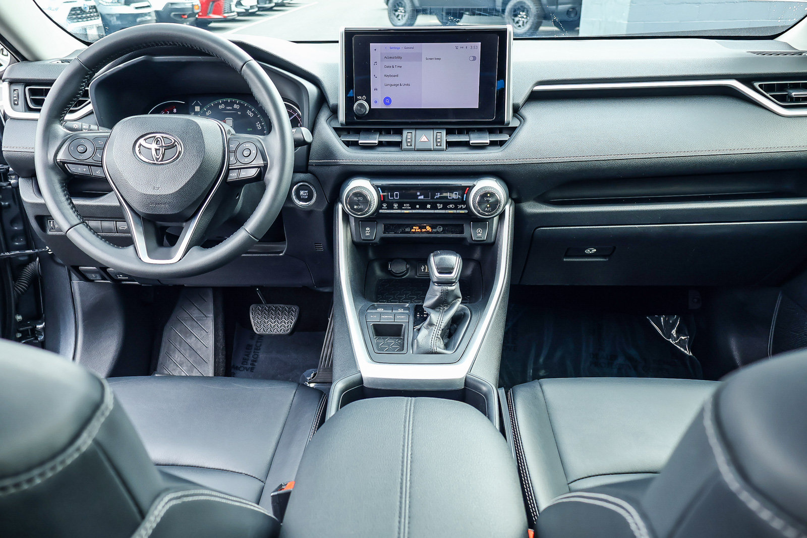 Used 2023 Toyota RAV4 XLE Premium FWD image 7