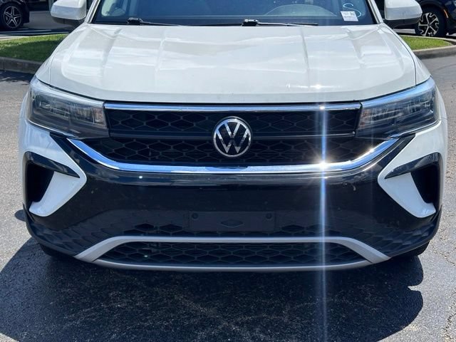 Used 2022 Volkswagen Taos SE AWD/4WD image 4