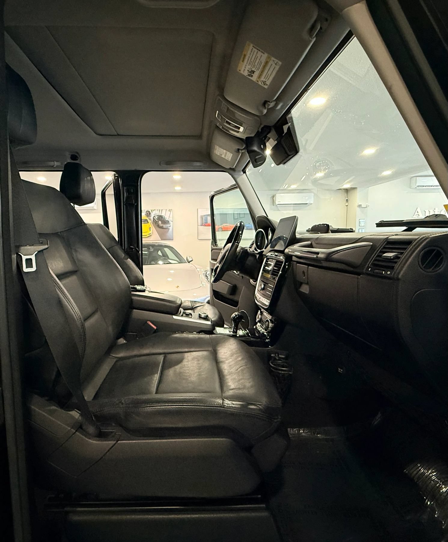Used 2017 Mercedes-Benz G 550 image 15