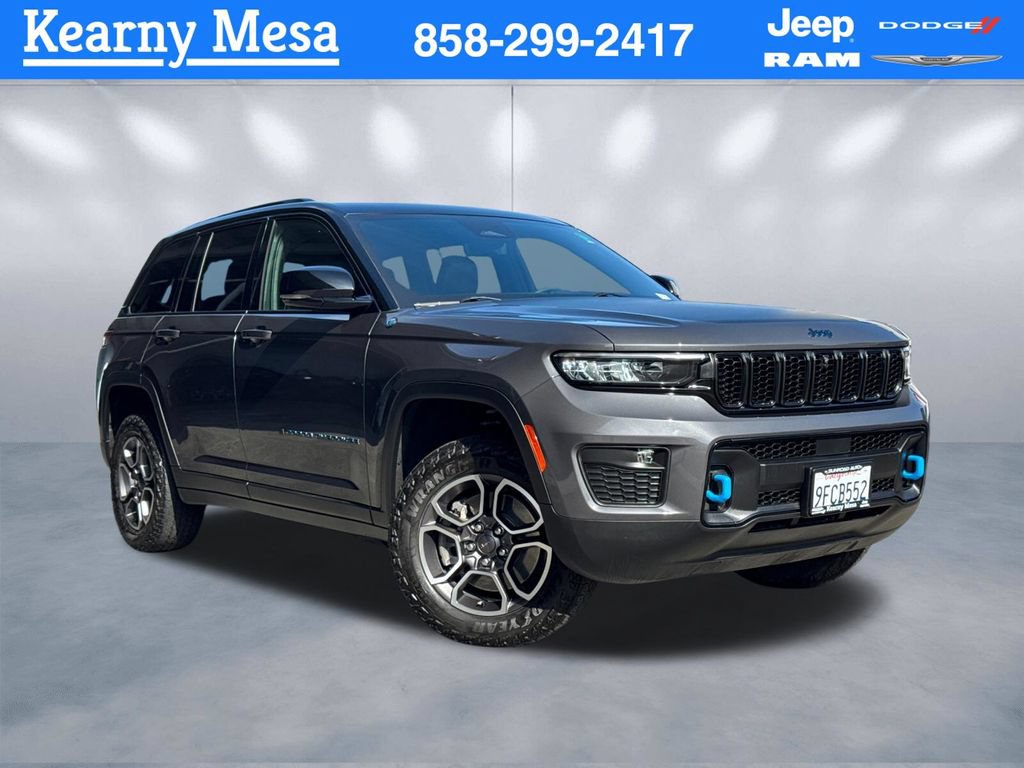Certified 2022 Jeep Grand Cherokee Trailhawk w/ Luxury Tech Group III