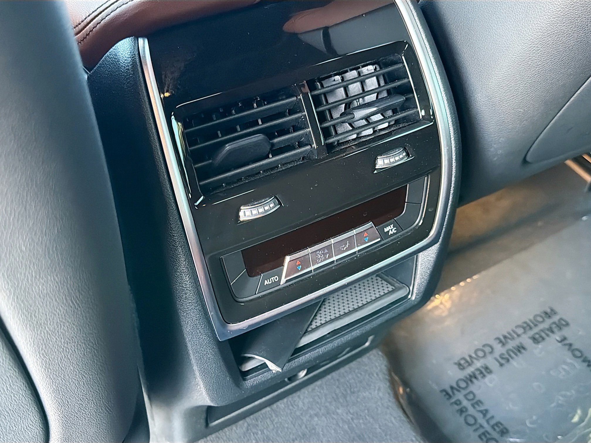 Used 2023 BMW X6 xDrive40i w/ M Sport Package image 19