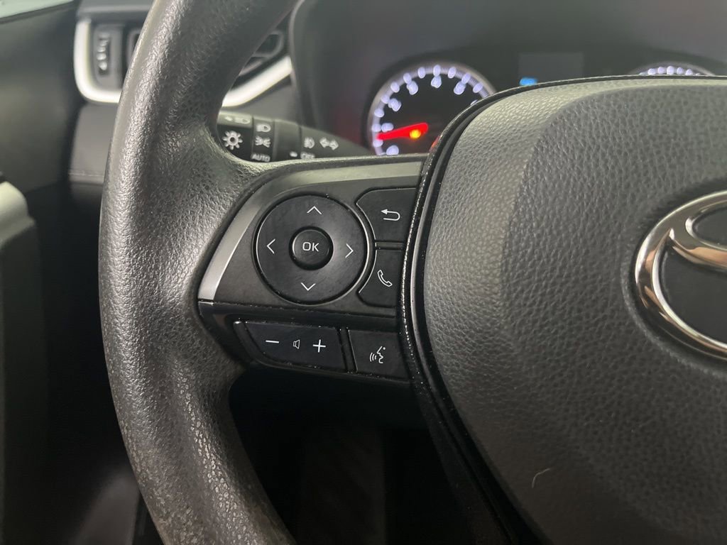 Used 2021 Toyota RAV4 XLE image 59