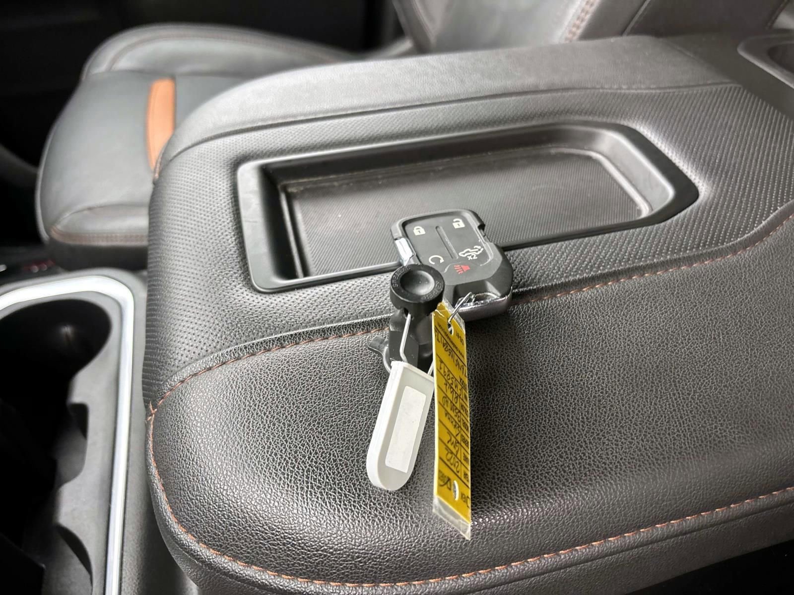 Used 2022 GMC Sierra 3500 AT4 image 34