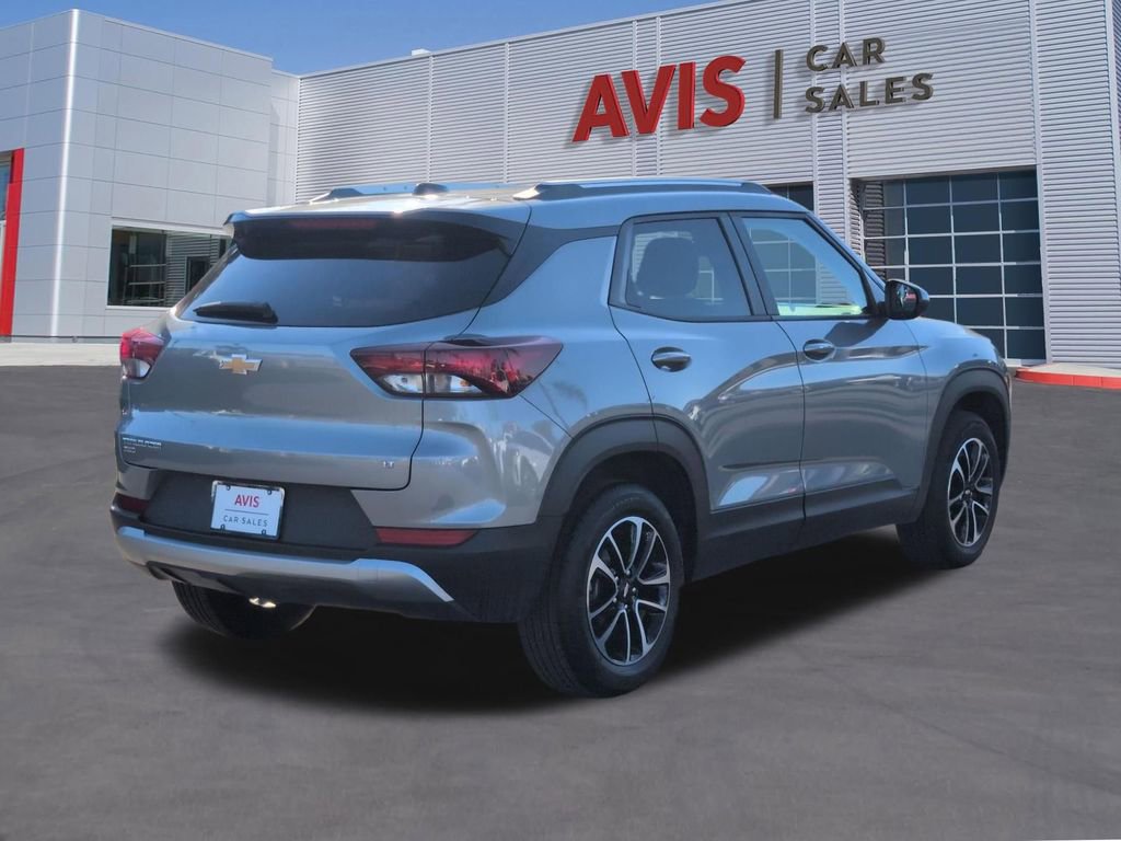 Used 2025 Chevrolet TrailBlazer LT image 6