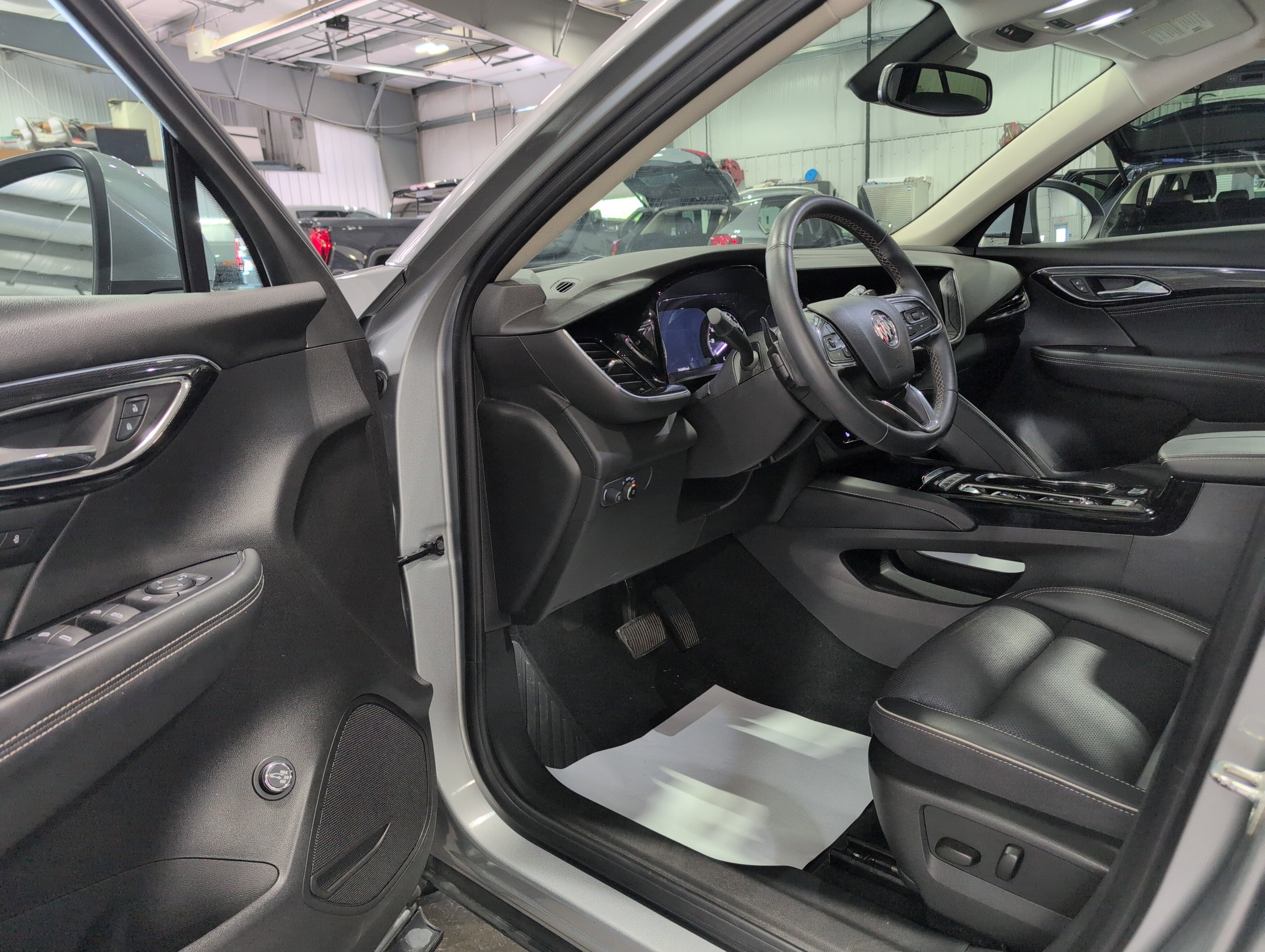Used 2023 Buick Envision Essence AWD/4WD image 7