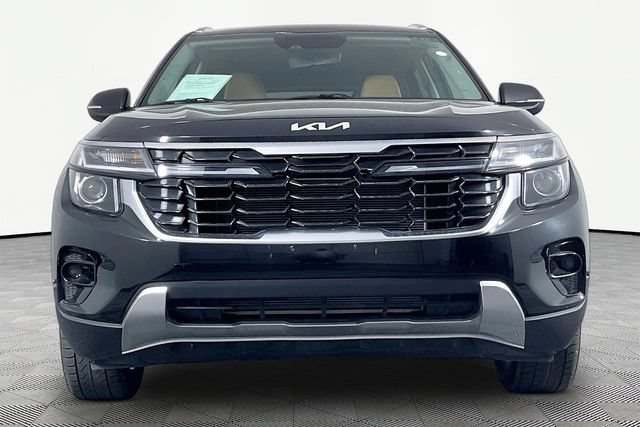 Used 2024 Kia Seltos EX FWD image 2