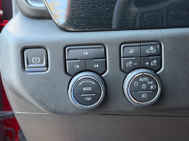 Used 2024 Chevrolet Silverado 2500 LT w/ Texas Edition AWD/4WD image 9
