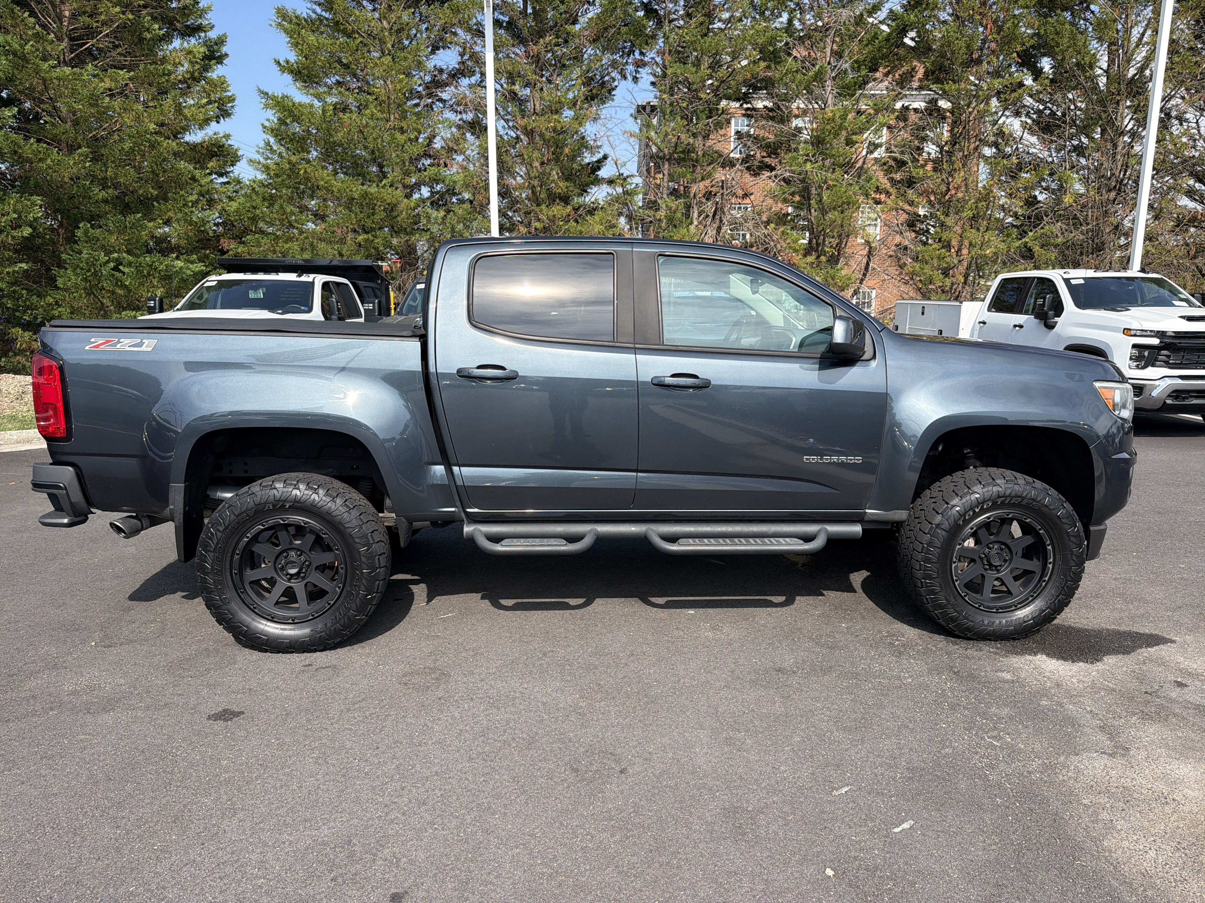 Used 2020 Chevrolet Colorado Z71 AWD/4WD image 11
