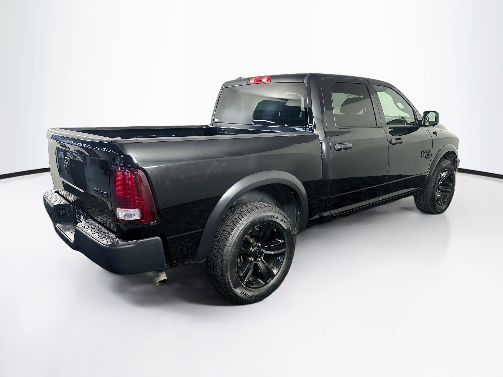 Used 2024 RAM 1500 Warlock AWD/4WD image 9