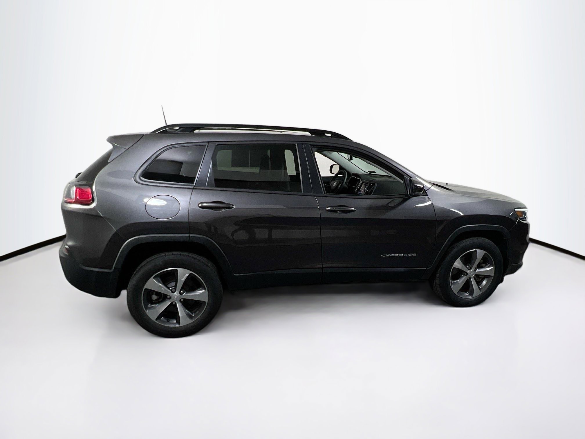 Used 2022 Jeep Cherokee Limited AWD/4WD image 4