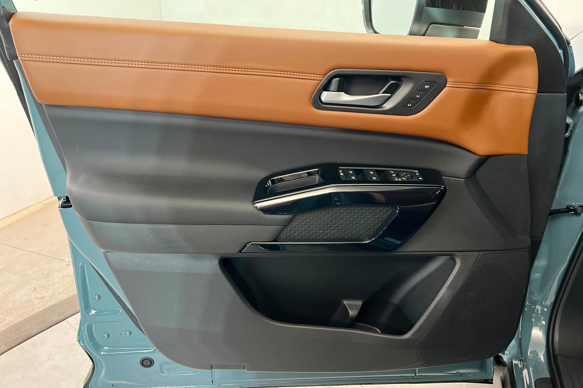 New 2026 Nissan Pathfinder Platinum image 14