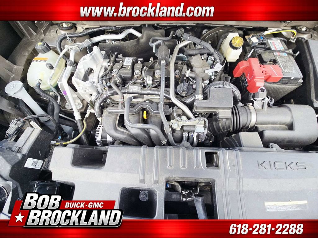 Used 2025 Nissan Kicks SV w/ Charging Package image 17