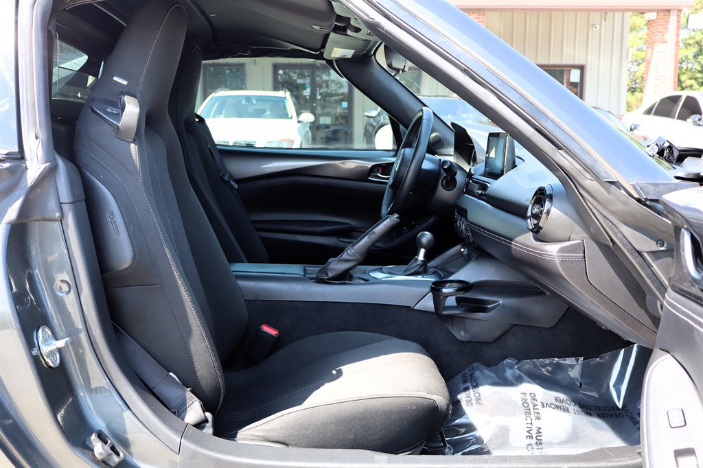 Used 2020 MAZDA MX-5 Miata RF Club RWD image 28